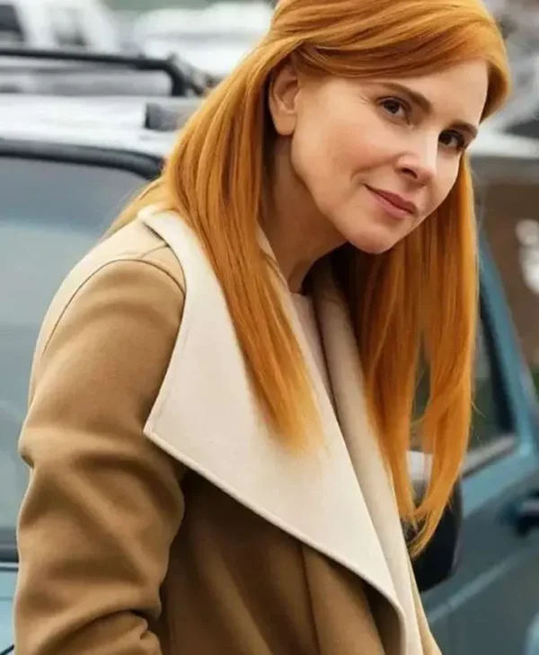 My Life With The Walter Boys S02 Sarah Rafferty Coat