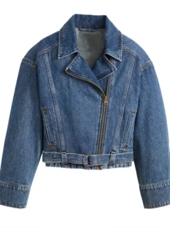 Hannah Wells Off Campus S01 Blue Jacket