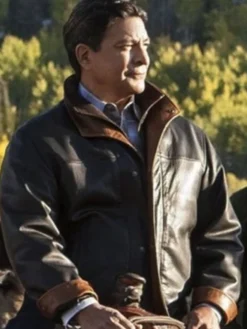 Yellowstone Thomas Rainwater Brown Jacket – Rugged Western outerwear in earthy brown with authentic detailing and timeless Yellowstone-inspired style.