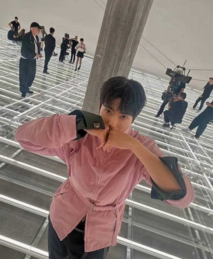 Jaehyun Prada SS27 Pink Belted Cotton Jacket