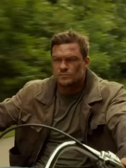 Alan Ritchson Reacher S03 Corduroy Jacket Front View