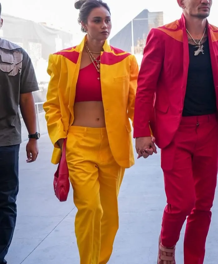 Alessa Holloway UFC 329 Yellow Suit
