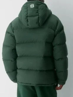 Aritzia-Mens-Super-Puffer-Jacket-Back