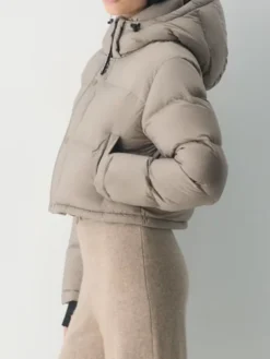 Aritzia-Super-Puffer-Short-Jacket-Women