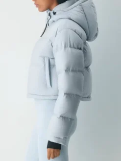 Aritzia-Super-Puffer-Short-Jacket-dew-blue