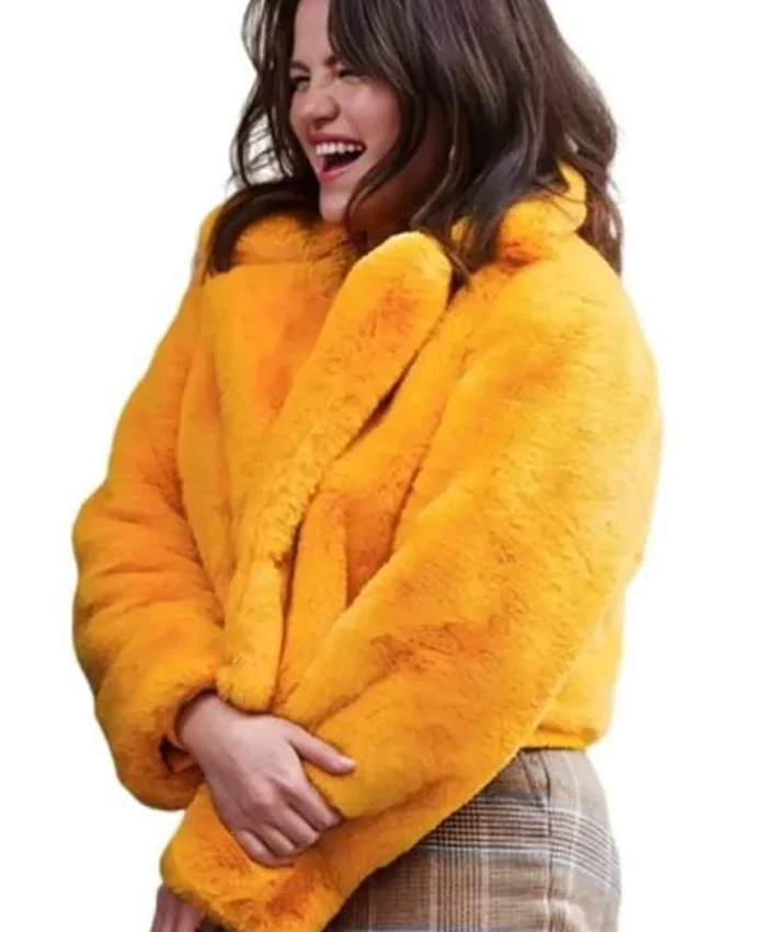 Close-up of Selena Gomez Only Murders In The Building S04 Yellow Sherpa Jacket