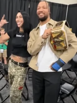 Jalen Brunson Fanatics Fest NYC 2026 Beige Jacket Side View