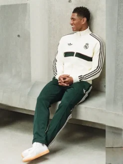 Jude Bellingham EA FC 27 White Adidas Real Madrid Tracksuit side profile