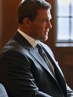 TV-Series Reacher Season 01 Jack Reacher Grey Suit