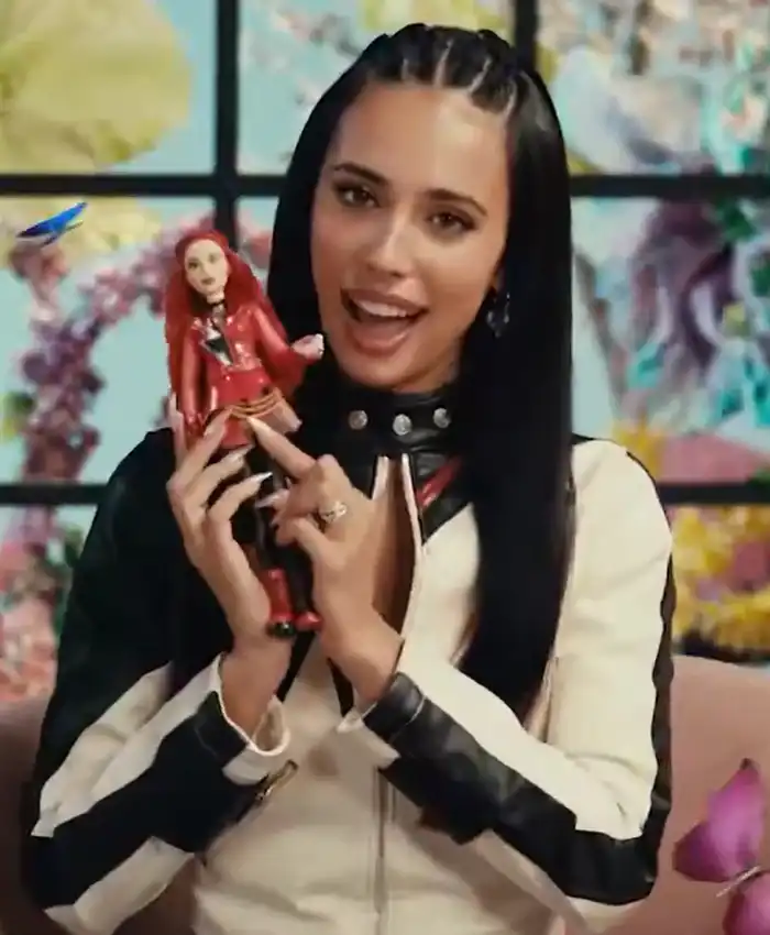 Unboxing-Red-Doll-kylie-Cantrall-Biker-Jacket