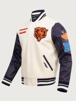 Close-up of Chicago Bears Retro Classic Rib Wool Cream And Blue Varsity Jacket