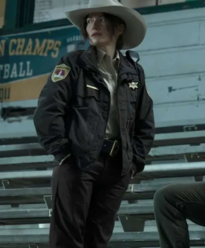 Close-up of Kelly Macdonald TV-Series Lanterns 2026 Sheriff Kerry Black Cotton Uniform Jacket