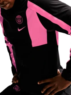 Close-up of Soccer Club Paris Saint-Germain Nike Energy Black Fleece Track Hooded Jacket