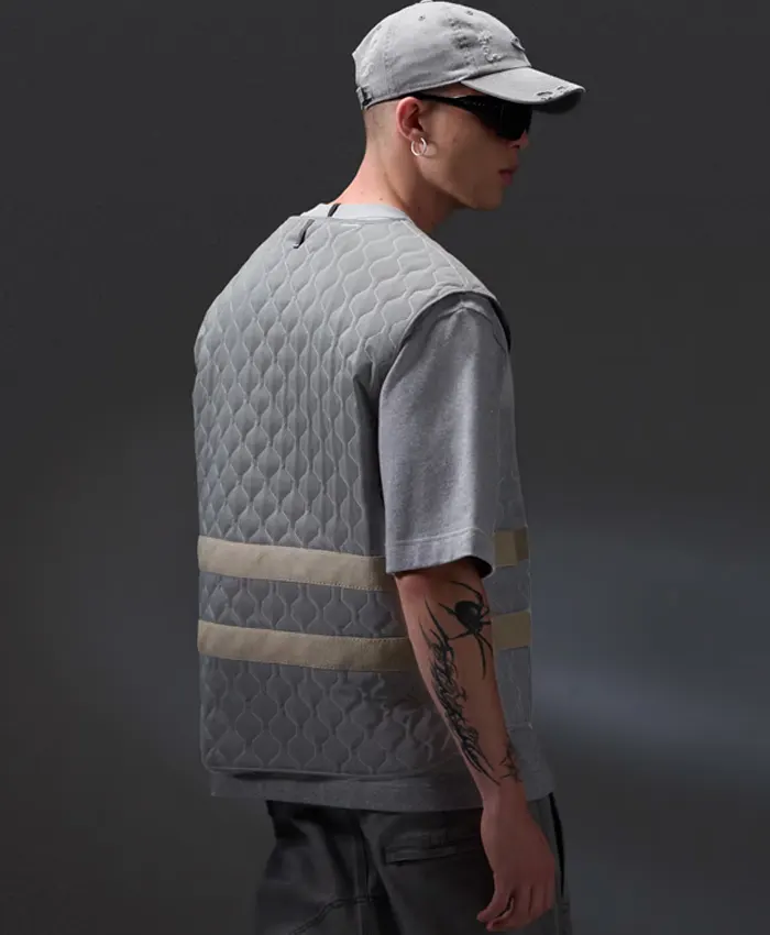 Close view of Men And Women Oakley Grey Strato Parachute Quilted Vest