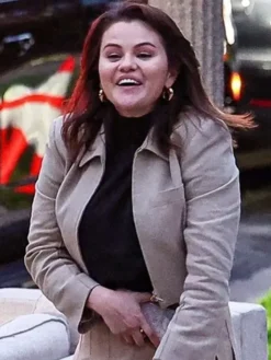 Selena Gomez Only Murders In The Building S04 Beige Cotton Cropped Jacket front view