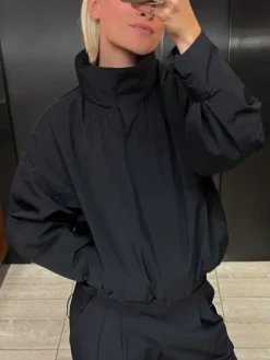 Uniqlo-Rain-Black-Jacket-Women