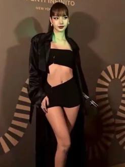 Bvlgari-Serpenti-Infinito-After-Party-2026-K-pop-Star-Lisa-Black-Satin-Coat
