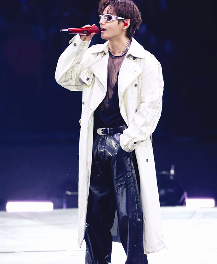 Close view of BTS ARIRANG World Tour Chicago Kim Taehyung Off-White Diesel Denim Trench Coat