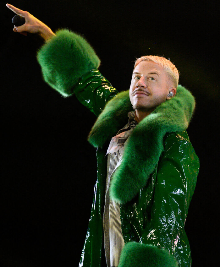 Ed Sheeran’s tour Macklemore green coat