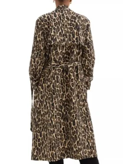 Kristen-Johnston-Laenne-S2-Leopard-Print-Trench-Coat