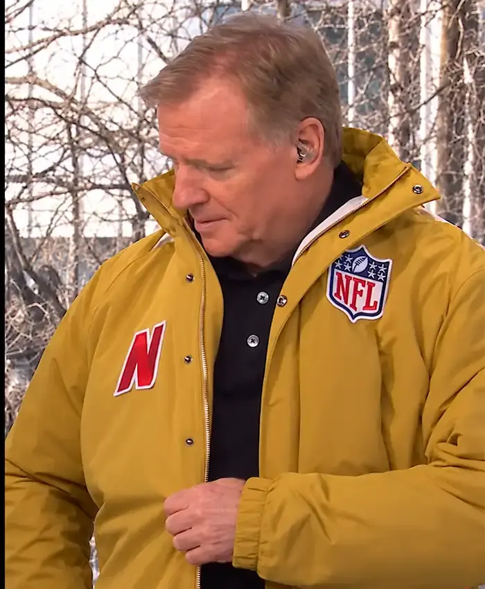 NFL-Kangaroo-Jacket-wear-by-Roger-Goodell