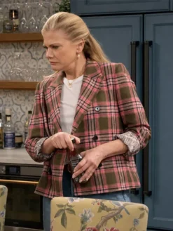 Shop-Kristen-Johnston-TV-Series-Leanne-S2-Carol-Pink-and-Brown-Plaid-Blazer-On-Sale