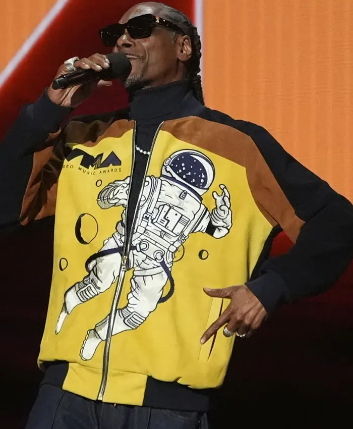 Snoop Dogg MTV Video Music Awards 2026 Los Angeles Fleece Yellow Bomber Jacket front view