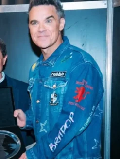 Buenos-Aires-Honorary-Guest-Robbie-Williams-Let-Be-Love-Your-Energy-Blue-Jacket