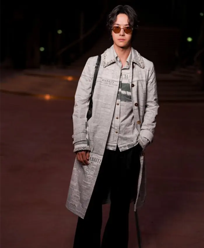 Channel Show Paris Fashion Week Wang Yibo Newspaper Coat
