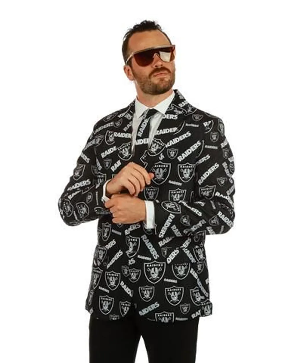 Oakland-Raiders-Suit