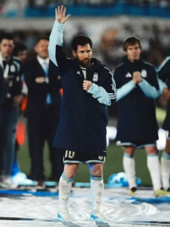 Team-Argentina-2026-The-Last-Game-Tiro-Stadium-Lionel-Messi-Navy-Blue-Hooded-Jacket-Front